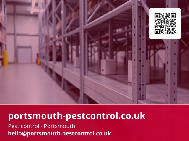 Row of monitoring stations along a mezzanine storage racking base