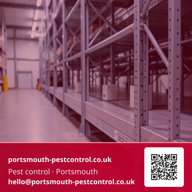Row of monitoring stations along a mezzanine storage racking base
